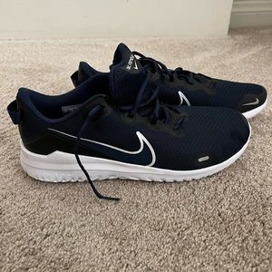Men’s Brand New Nike renew